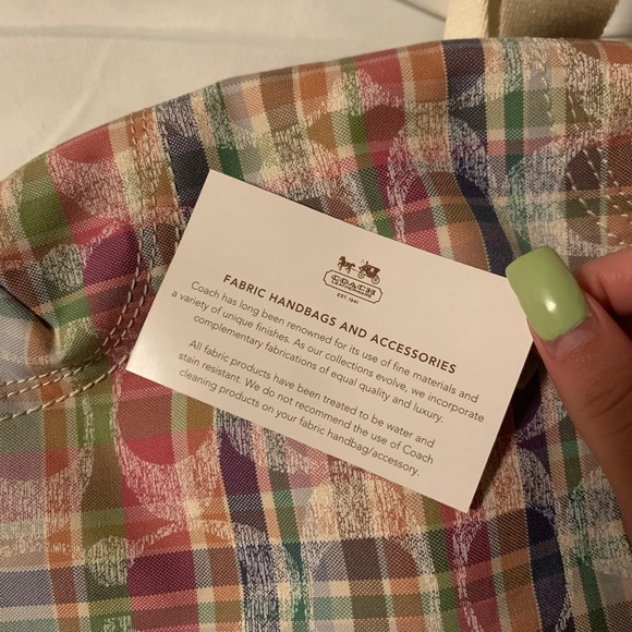 Coach purse never worn - Picture 3 of 4